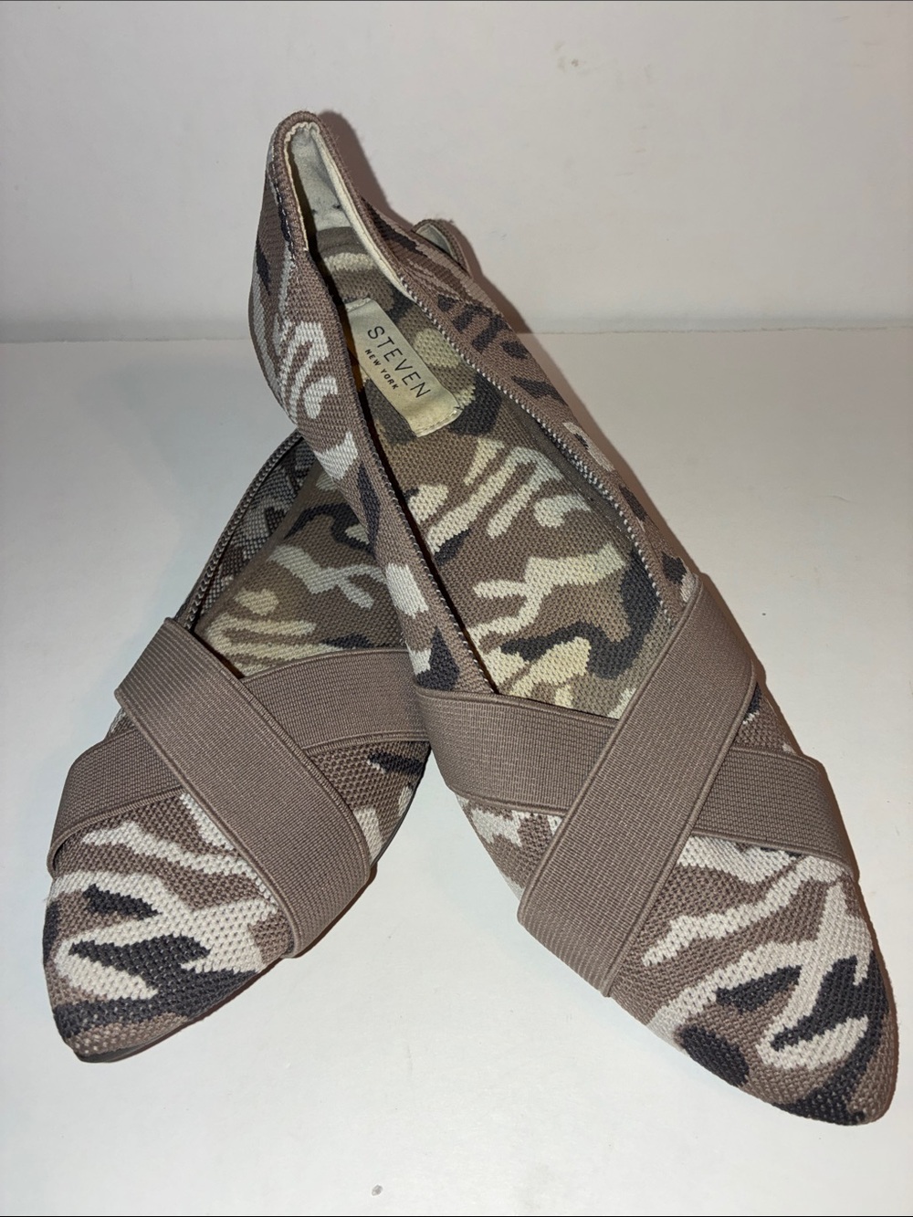 Steven New York, Women’s size 9.5**, Camo Flats
